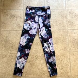 Old Navy Active Leggings size Medium